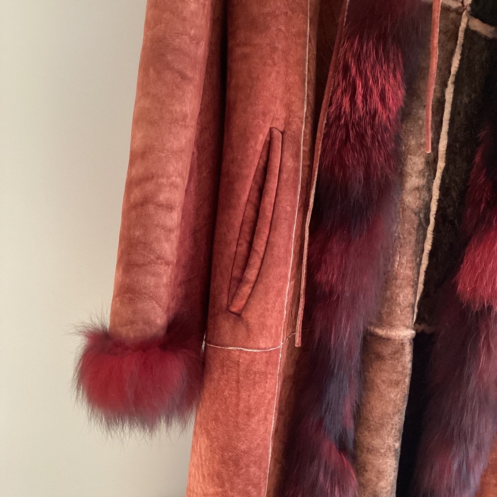 Shearling coat - Picture 2 of 6